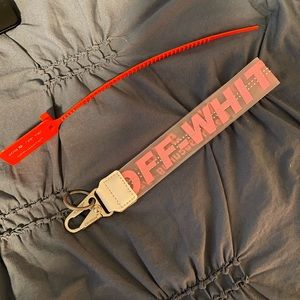 OFF-WHITE keychain